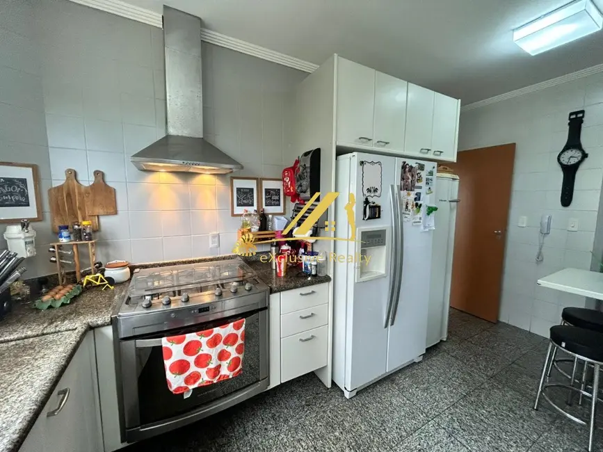 Foto 6 de Apartamento com 4 quartos para alugar, 260m2 em Horto Florestal, Salvador - BA
