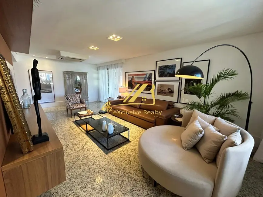 Foto 1 de Apartamento com 4 quartos para alugar, 260m2 em Horto Florestal, Salvador - BA