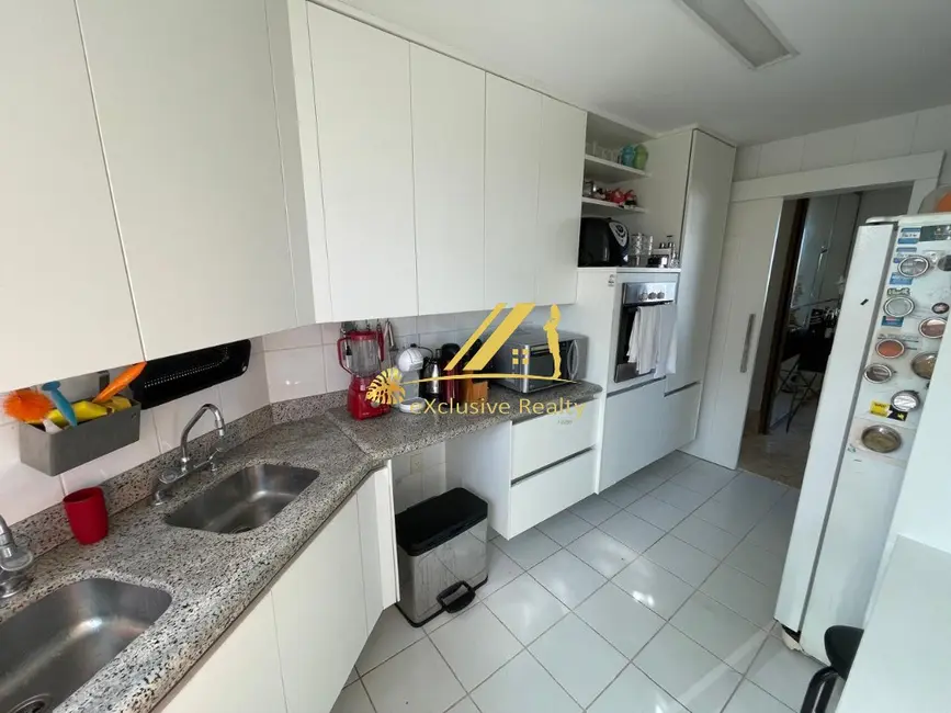 Foto 9 de Apartamento com 4 quartos à venda, 190m2 em Barra, Salvador - BA