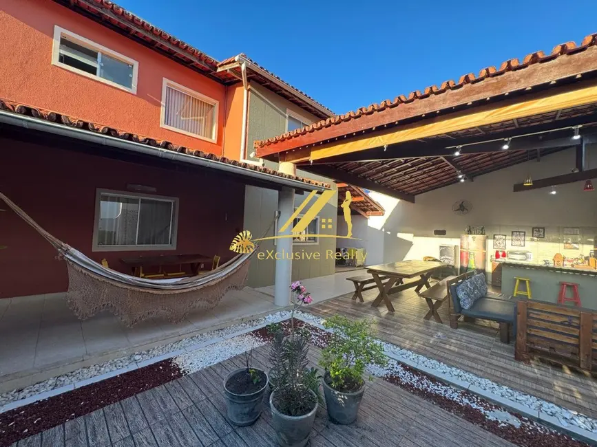 Casa de Condomínio com 4 quartos à venda, 205m2 em Buraquinho, Lauro De Freitas - BA - imagem 2 Foto 2 de Casa de Condomínio com 4 quartos à venda, 205m2 em Buraquinho, Lauro De Freitas - BA