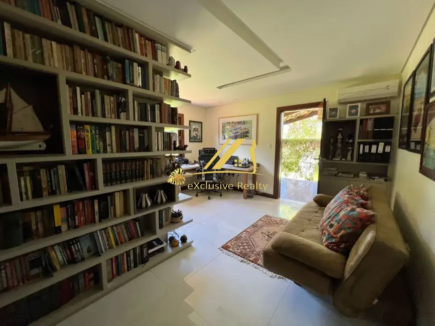 Casa de Condomínio com 4 quartos à venda, 450m2 em Portão, Lauro De Freitas - BA - imagem 3 Foto 3 de Casa de Condomínio com 4 quartos à venda, 450m2 em Portão, Lauro De Freitas - BA