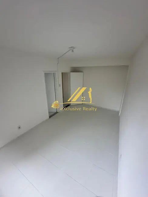 Apartamento com 3 quartos à venda, 140m2 em Acupe de Brotas, Salvador - BA - imagem 4 Foto 4 de Apartamento com 3 quartos à venda, 140m2 em Acupe de Brotas, Salvador - BA
