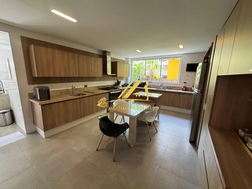 Foto 8 de Casa de Condomínio com 5 quartos para alugar, 400m2 em Camacari - BA