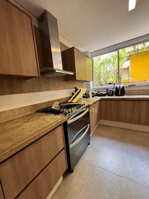 Foto 7 de Casa de Condomínio com 5 quartos para alugar, 400m2 em Camacari - BA