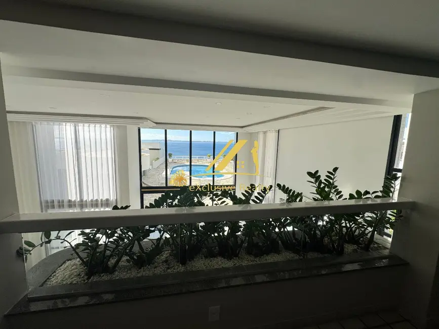 Foto 2 de Apartamento com 3 quartos à venda, 278m2 em Vitória, Salvador - BA