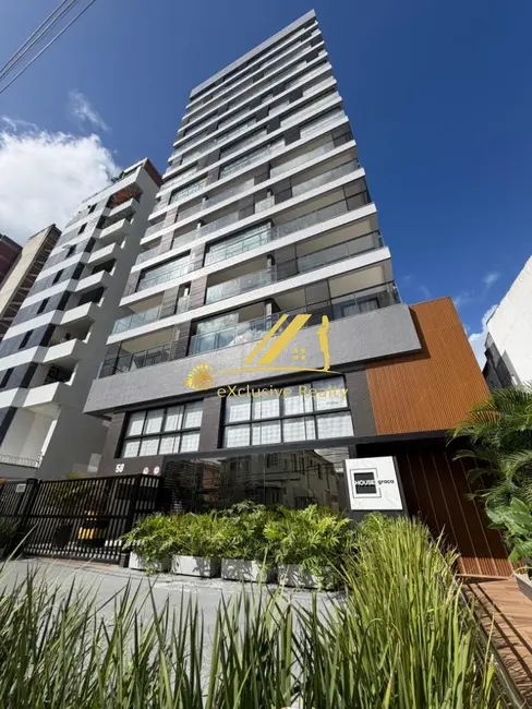 Apartamento com 1 quarto à venda, 32m2 em Graça, Salvador - BA - imagem 1 Foto 1 de Apartamento com 1 quarto à venda, 32m2 em Graça, Salvador - BA