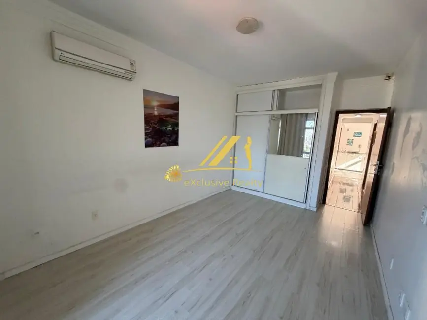 Apartamento com 4 quartos à venda, 261m2 em Canela, Salvador - BA - imagem 5 Foto 5 de Apartamento com 4 quartos à venda, 261m2 em Canela, Salvador - BA