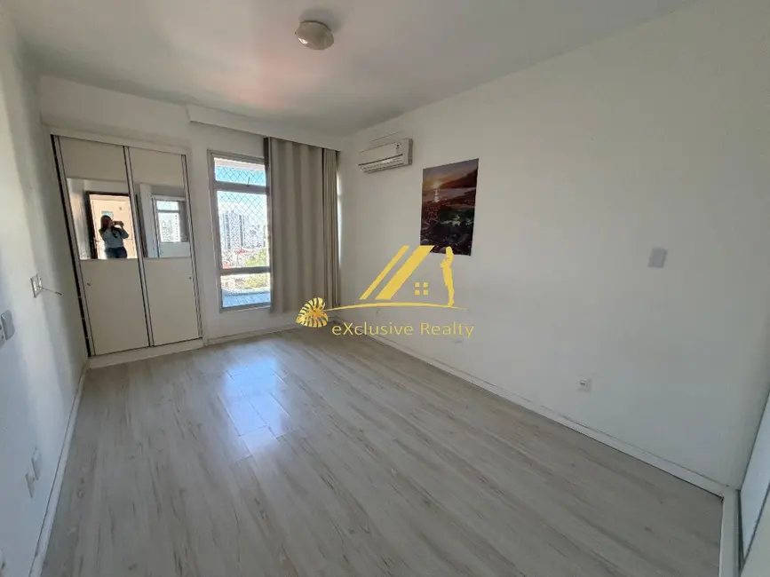 Apartamento com 4 quartos à venda, 261m2 em Canela, Salvador - BA - imagem 6 Foto 6 de Apartamento com 4 quartos à venda, 261m2 em Canela, Salvador - BA