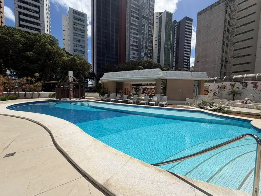 Apartamento com 4 quartos à venda e para alugar, 185m2 em Vitória, Salvador - BA - imagem 8 Foto 8 de Apartamento com 4 quartos à venda e para alugar, 185m2 em Vitória, Salvador - BA