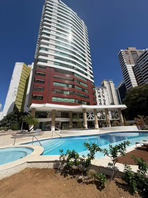 Apartamento com 4 quartos à venda e para alugar, 185m2 em Vitória, Salvador - BA - imagem 6 Foto 6 de Apartamento com 4 quartos à venda e para alugar, 185m2 em Vitória, Salvador - BA