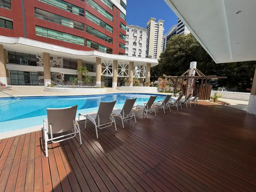 Apartamento com 4 quartos à venda e para alugar, 185m2 em Vitória, Salvador - BA - imagem 7 Foto 7 de Apartamento com 4 quartos à venda e para alugar, 185m2 em Vitória, Salvador - BA