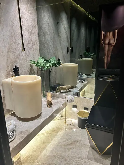 Apartamento com 3 quartos à venda e para alugar, 305m2 em Graça, Salvador - BA - imagem 2 Foto 2 de Apartamento com 3 quartos à venda e para alugar, 305m2 em Graça, Salvador - BA