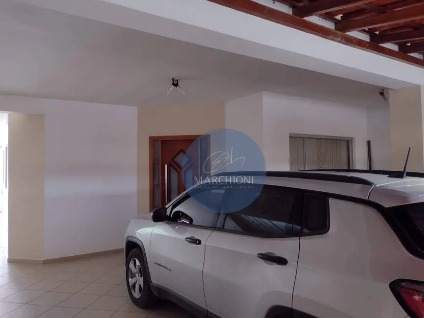 Sobrado com 5 quartos à venda, 300m2 em Pinhalzinho - SP - imagem 4 Foto 4 de Sobrado com 5 quartos à venda, 300m2 em Pinhalzinho - SP