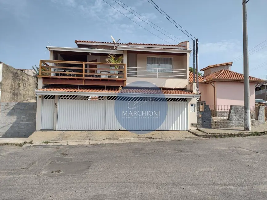 Sobrado com 5 quartos à venda, 300m2 em Pinhalzinho - SP - imagem 3 Foto 3 de Sobrado com 5 quartos à venda, 300m2 em Pinhalzinho - SP