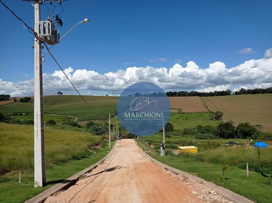 Foto 2 de Terreno / Lote à venda, 1000m2 em Pinhalzinho - SP