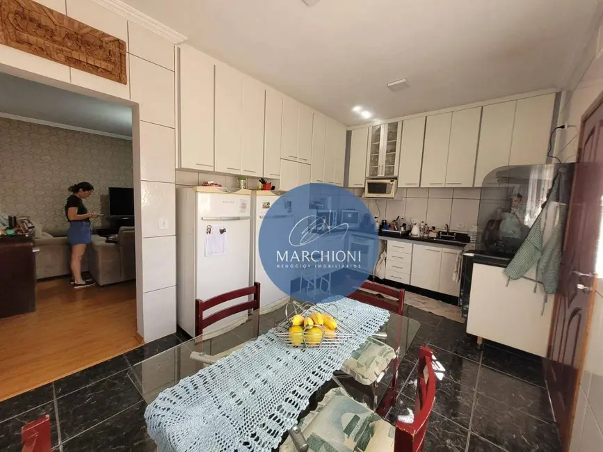 Casa com 3 quartos à venda, 250m2 em Pinhalzinho - SP - imagem 6 Foto 6 de Casa com 3 quartos à venda, 250m2 em Pinhalzinho - SP