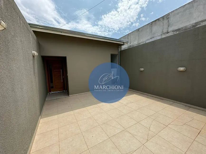 Casa com 2 quartos à venda, 125m2 em Pinhalzinho - SP - imagem 2 Foto 2 de Casa com 2 quartos à venda, 125m2 em Pinhalzinho - SP