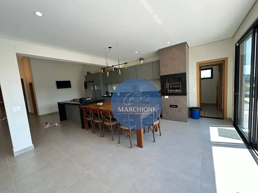 Chácara com 4 quartos à venda, 1000m2 em Pinhalzinho - SP - imagem 6 Foto 6 de Chácara com 4 quartos à venda, 1000m2 em Pinhalzinho - SP