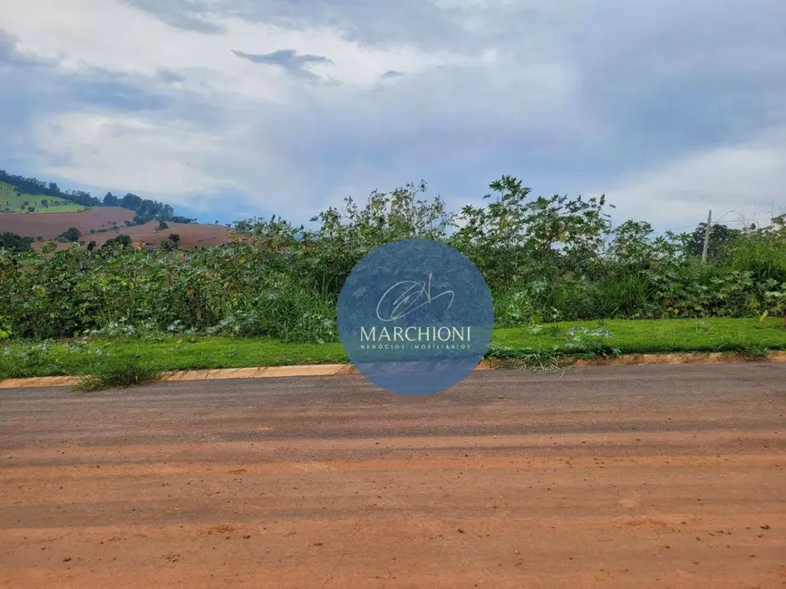 Terreno / Lote à venda, 1001m2 em Tuiuti - SP - imagem 5 Foto 5 de Terreno / Lote à venda, 1001m2 em Tuiuti - SP