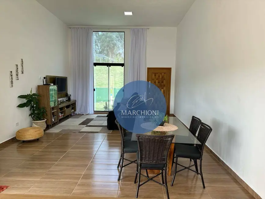 Chácara com 3 quartos à venda, 1000m2 em Pinhalzinho - SP - imagem 4 Foto 4 de Chácara com 3 quartos à venda, 1000m2 em Pinhalzinho - SP