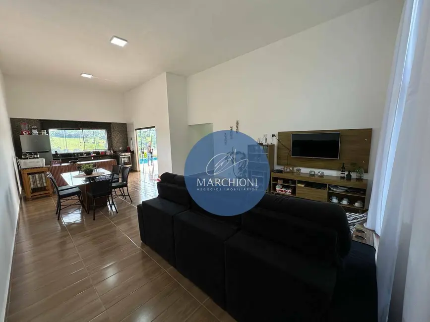 Chácara com 3 quartos à venda, 1000m2 em Pinhalzinho - SP - imagem 6 Foto 6 de Chácara com 3 quartos à venda, 1000m2 em Pinhalzinho - SP