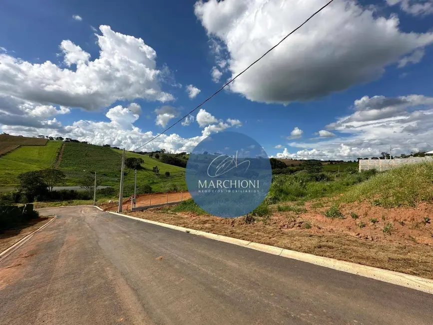 Terreno / Lote à venda, 1000m2 em Pinhalzinho - SP - imagem 2 Foto 2 de Terreno / Lote à venda, 1000m2 em Pinhalzinho - SP