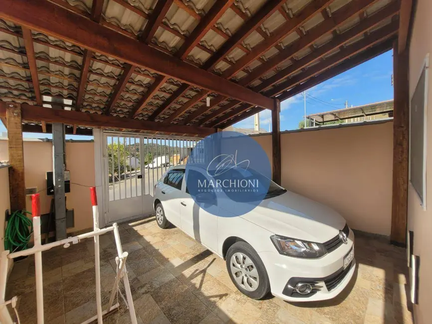 Casa com 3 quartos à venda, 125m2 em Pinhalzinho - SP - imagem 3 Foto 3 de Casa com 3 quartos à venda, 125m2 em Pinhalzinho - SP
