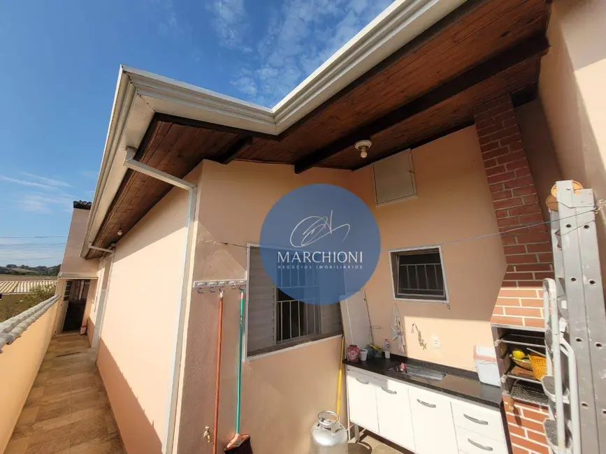 Casa com 3 quartos à venda, 125m2 em Pinhalzinho - SP - imagem 5 Foto 5 de Casa com 3 quartos à venda, 125m2 em Pinhalzinho - SP