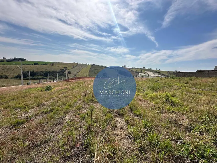 Terreno / Lote à venda, 1000m2 em Pinhalzinho - SP - imagem 2 Foto 2 de Terreno / Lote à venda, 1000m2 em Pinhalzinho - SP