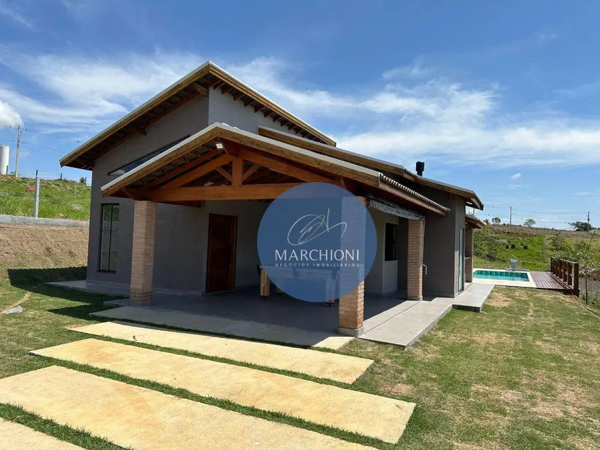 Foto 1 de Chácara com 3 quartos à venda, 1000m2 em Pinhalzinho - SP