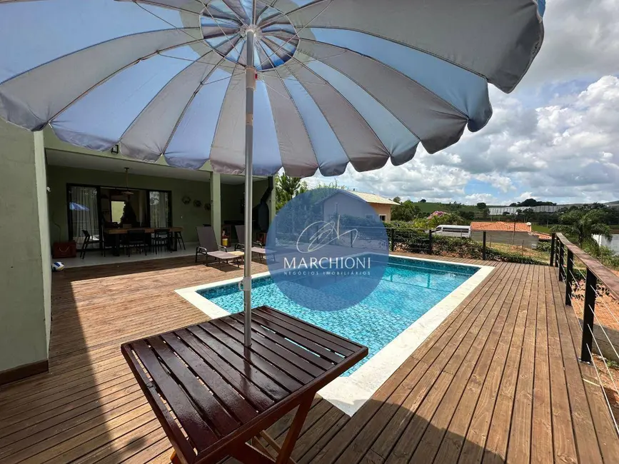 Foto 1 de Chácara com 3 quartos à venda, 1040m2 em Pinhalzinho - SP