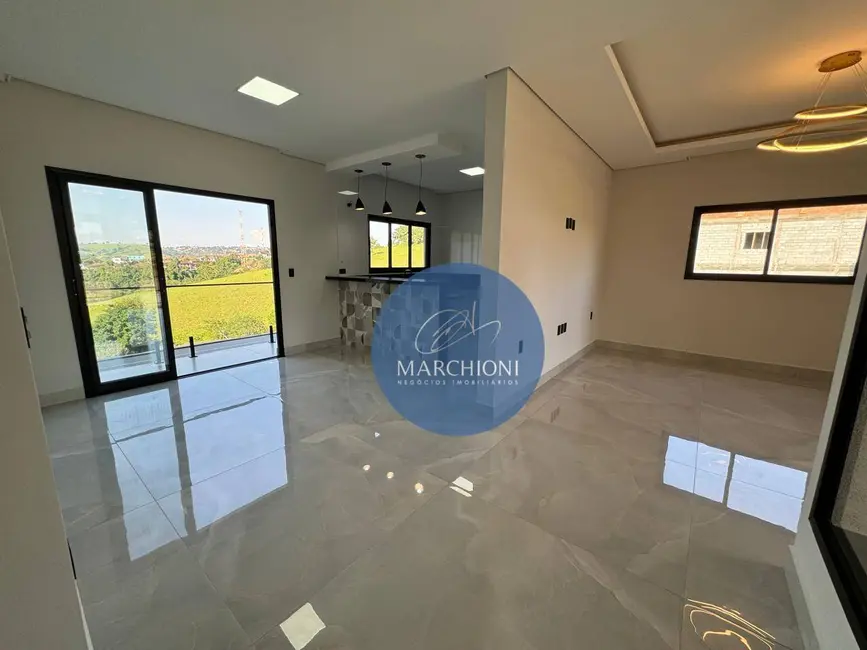 Casa com 3 quartos à venda, 324m2 em Pinhalzinho - SP - imagem 5 Foto 5 de Casa com 3 quartos à venda, 324m2 em Pinhalzinho - SP