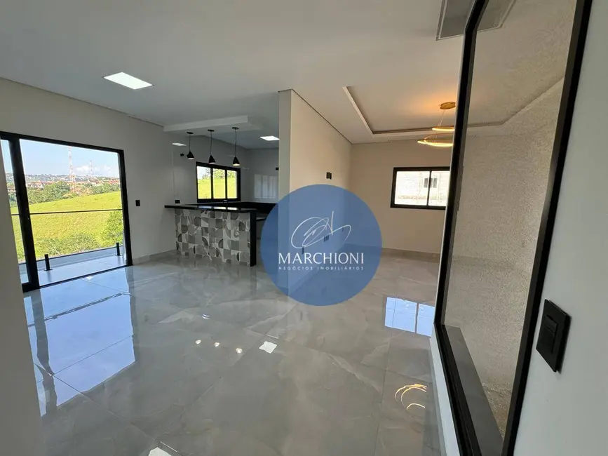 Casa com 3 quartos à venda, 324m2 em Pinhalzinho - SP - imagem 7 Foto 7 de Casa com 3 quartos à venda, 324m2 em Pinhalzinho - SP