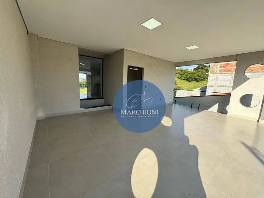 Casa com 3 quartos à venda, 324m2 em Pinhalzinho - SP - imagem 3 Foto 3 de Casa com 3 quartos à venda, 324m2 em Pinhalzinho - SP
