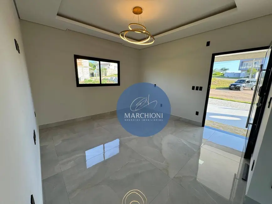 Casa com 3 quartos à venda, 324m2 em Pinhalzinho - SP - imagem 4 Foto 4 de Casa com 3 quartos à venda, 324m2 em Pinhalzinho - SP