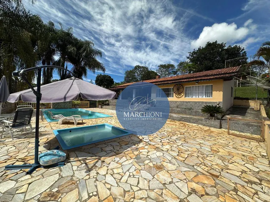 Chácara com 2 quartos à venda, 2190m2 em Pinhalzinho - SP - imagem 1 Foto 1 de Chácara com 2 quartos à venda, 2190m2 em Pinhalzinho - SP