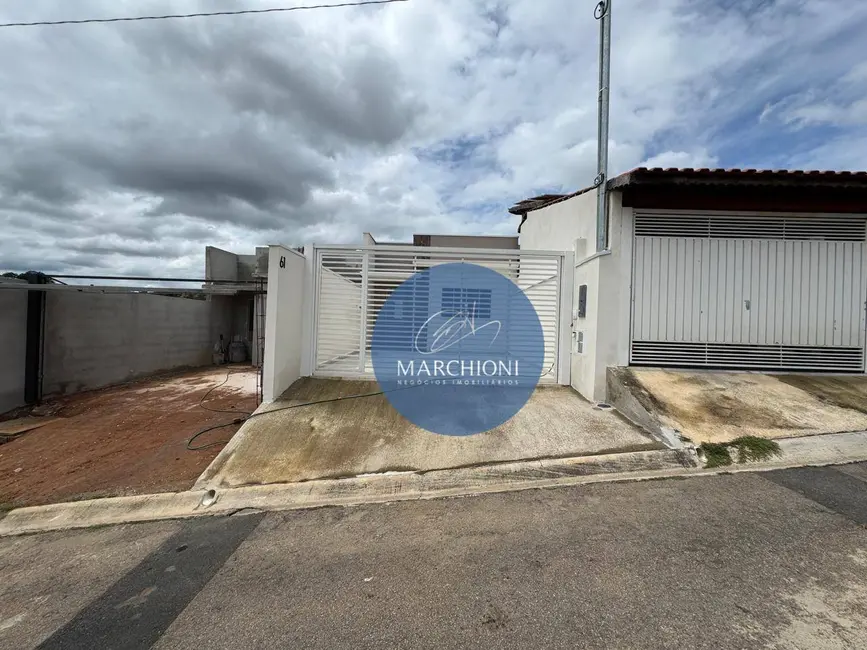 Casa com 2 quartos à venda, 125m2 em Pinhalzinho - SP - imagem 3 Foto 3 de Casa com 2 quartos à venda, 125m2 em Pinhalzinho - SP