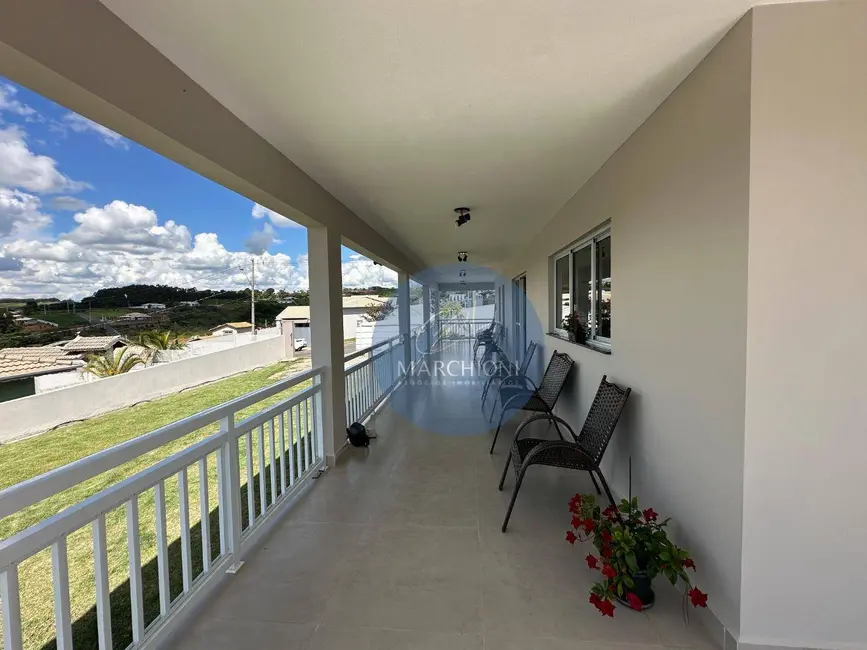 Chácara com 3 quartos à venda, 1017m2 em Pinhalzinho - SP - imagem 3 Foto 3 de Chácara com 3 quartos à venda, 1017m2 em Pinhalzinho - SP