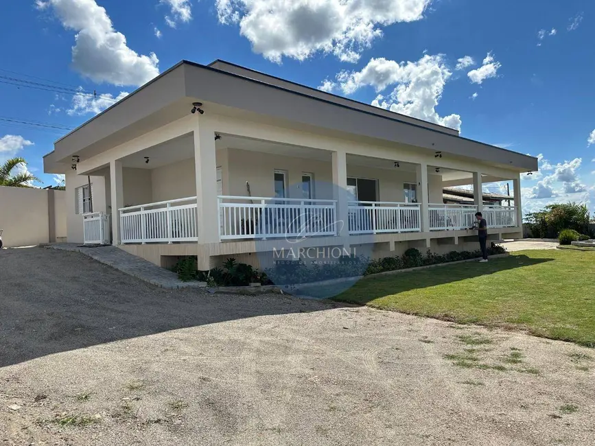 Chácara com 3 quartos à venda, 1017m2 em Pinhalzinho - SP - imagem 1 Foto 1 de Chácara com 3 quartos à venda, 1017m2 em Pinhalzinho - SP