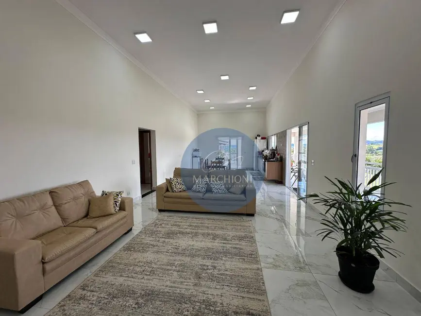 Chácara com 3 quartos à venda, 1017m2 em Pinhalzinho - SP - imagem 9 Foto 9 de Chácara com 3 quartos à venda, 1017m2 em Pinhalzinho - SP