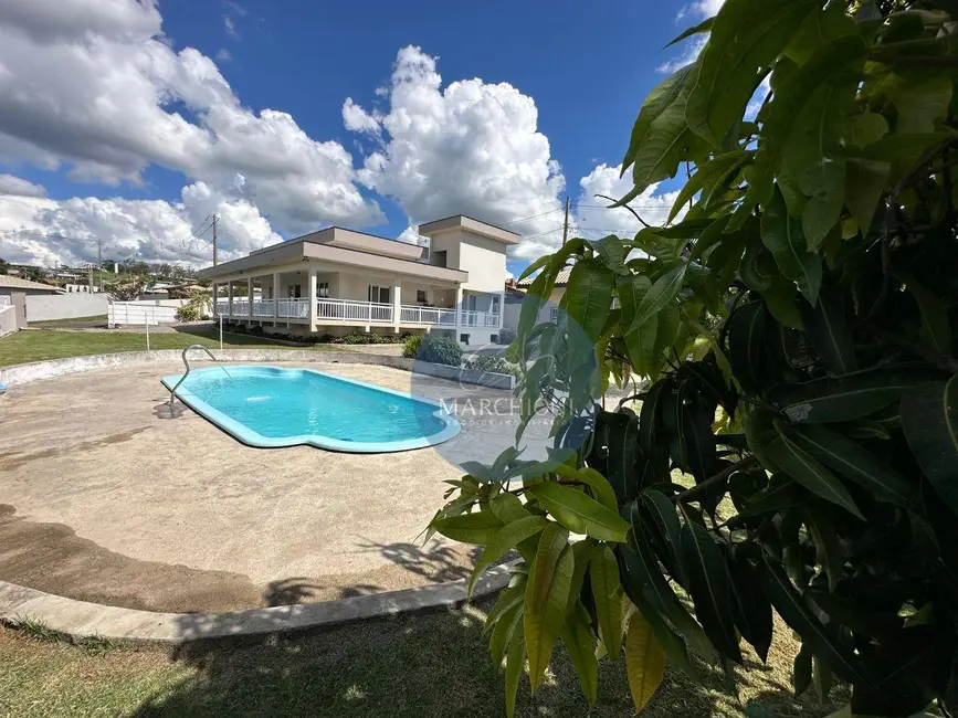 Chácara com 3 quartos à venda, 1017m2 em Pinhalzinho - SP - imagem 4 Foto 4 de Chácara com 3 quartos à venda, 1017m2 em Pinhalzinho - SP