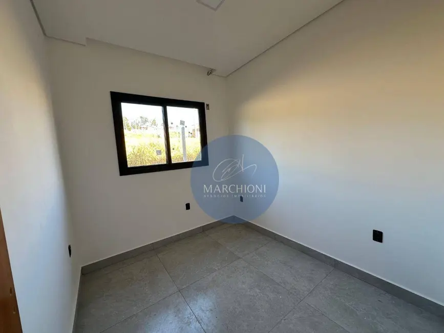 Chácara com 3 quartos à venda, 600m2 em Pinhalzinho - SP - imagem 8 Foto 8 de Chácara com 3 quartos à venda, 600m2 em Pinhalzinho - SP