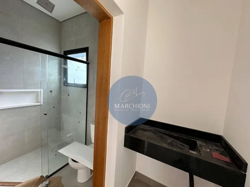 Chácara com 3 quartos à venda, 600m2 em Pinhalzinho - SP - imagem 9 Foto 9 de Chácara com 3 quartos à venda, 600m2 em Pinhalzinho - SP