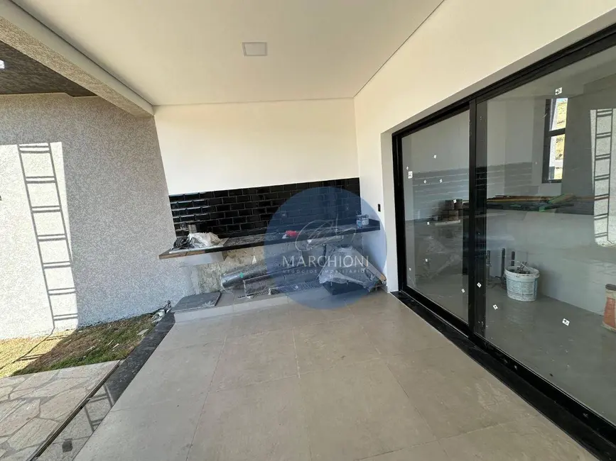 Chácara com 3 quartos à venda, 600m2 em Pinhalzinho - SP - imagem 5 Foto 5 de Chácara com 3 quartos à venda, 600m2 em Pinhalzinho - SP