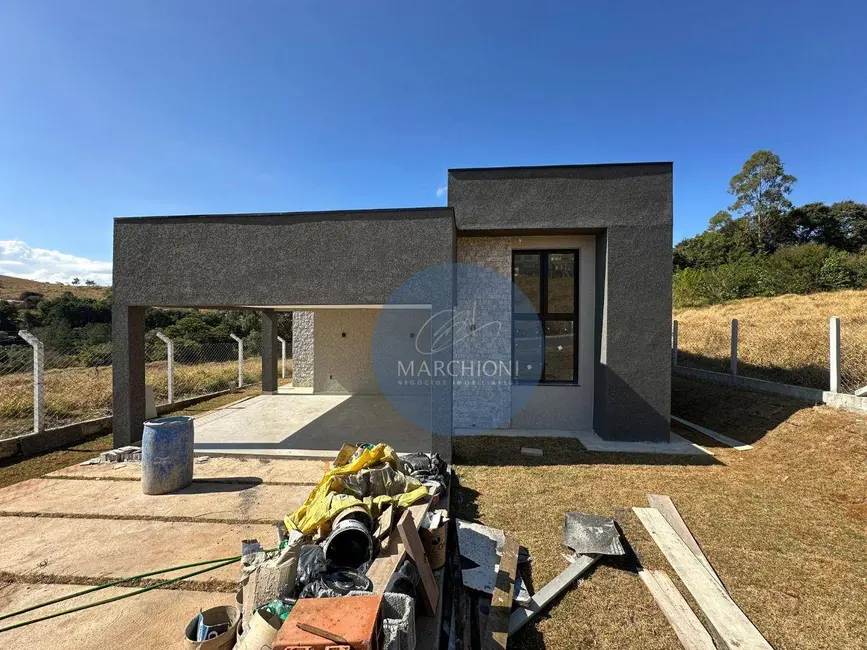 Chácara com 3 quartos à venda, 600m2 em Pinhalzinho - SP - imagem 1 Foto 1 de Chácara com 3 quartos à venda, 600m2 em Pinhalzinho - SP