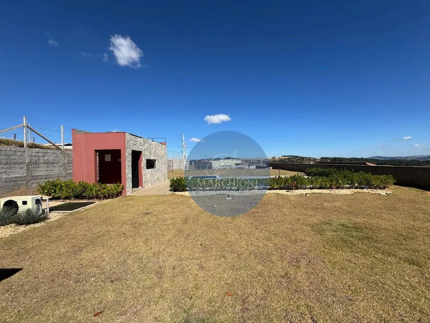 Chácara com 2 quartos à venda, 1177m2 em Pinhalzinho - SP - imagem 8 Foto 8 de Chácara com 2 quartos à venda, 1177m2 em Pinhalzinho - SP