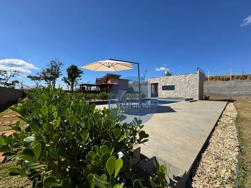 Chácara com 2 quartos à venda, 1177m2 em Pinhalzinho - SP - imagem 4 Foto 4 de Chácara com 2 quartos à venda, 1177m2 em Pinhalzinho - SP