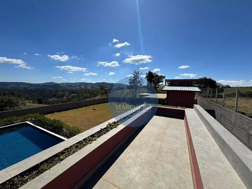 Chácara com 2 quartos à venda, 1177m2 em Pinhalzinho - SP - imagem 5 Foto 5 de Chácara com 2 quartos à venda, 1177m2 em Pinhalzinho - SP