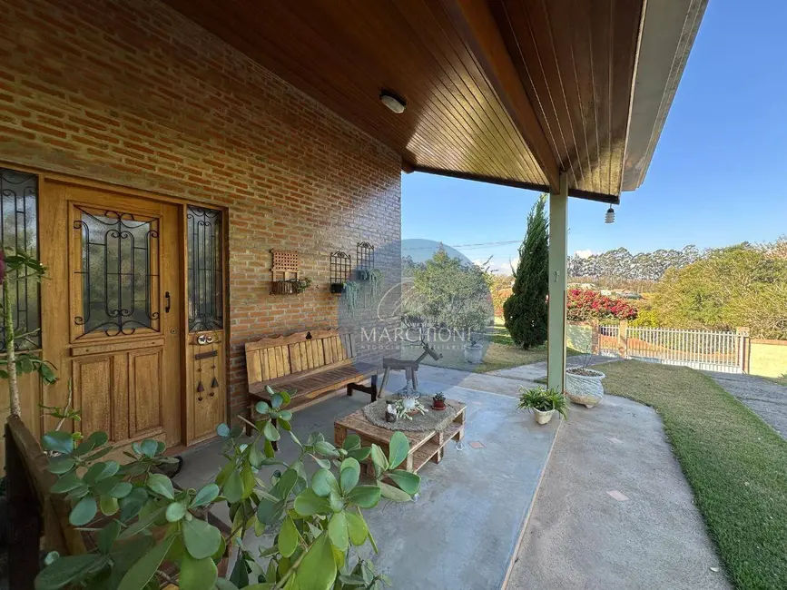 Chácara com 3 quartos à venda, 1080m2 em Pinhalzinho - SP - imagem 5 Foto 5 de Chácara com 3 quartos à venda, 1080m2 em Pinhalzinho - SP