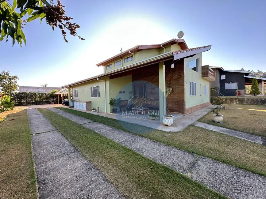 Chácara com 3 quartos à venda, 1080m2 em Pinhalzinho - SP - imagem 1 Foto 1 de Chácara com 3 quartos à venda, 1080m2 em Pinhalzinho - SP